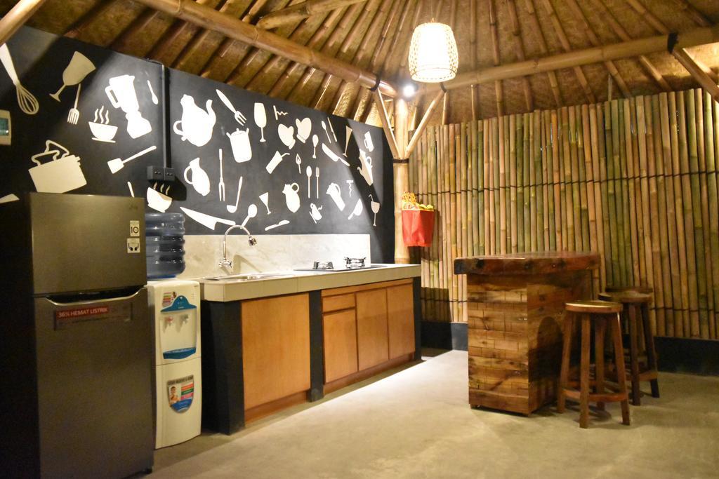 Salty Shakas Bamboo Stay Canggu Eksteriør bilde