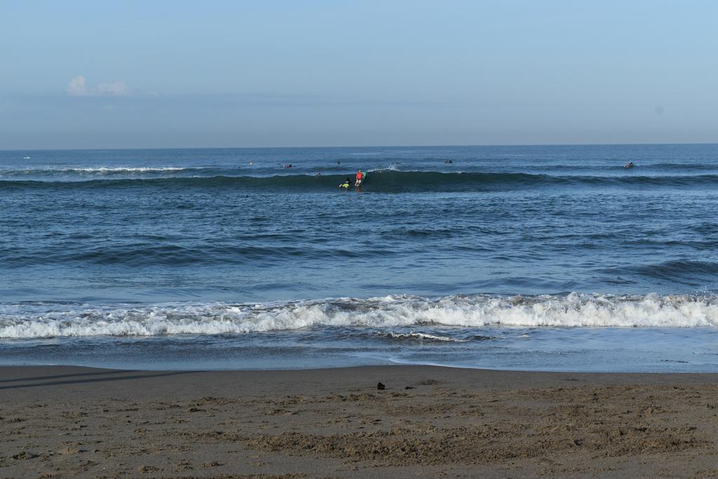 Salty Shakas Bamboo Stay Canggu Eksteriør bilde